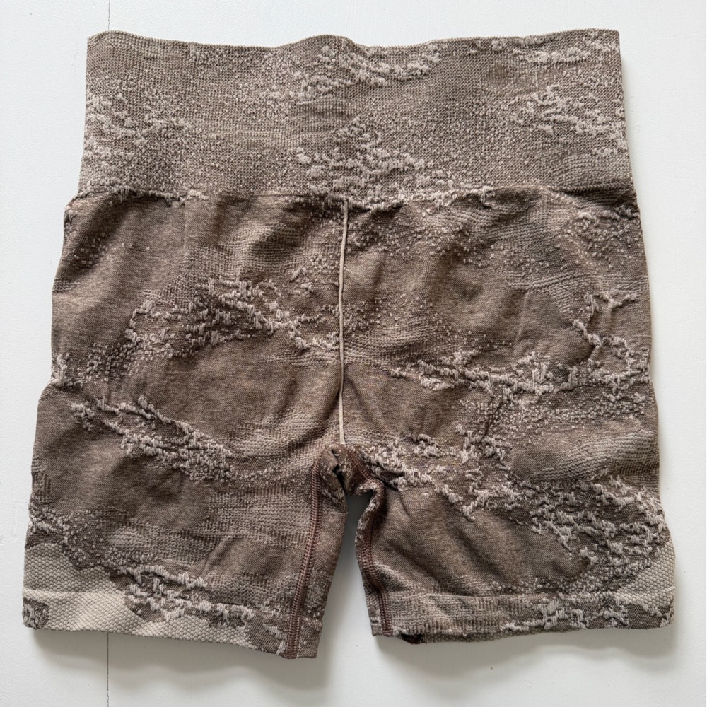 Gymshark Brown Marled Seamless Shorts - Picture 2 of 2